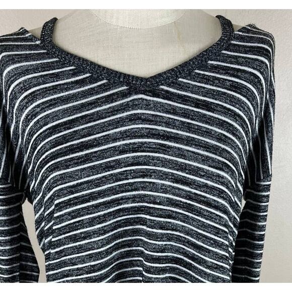 GAP Womens Small Tall Black Gray White Stripe Shirt Long Sleeve - Picture 6 of 10